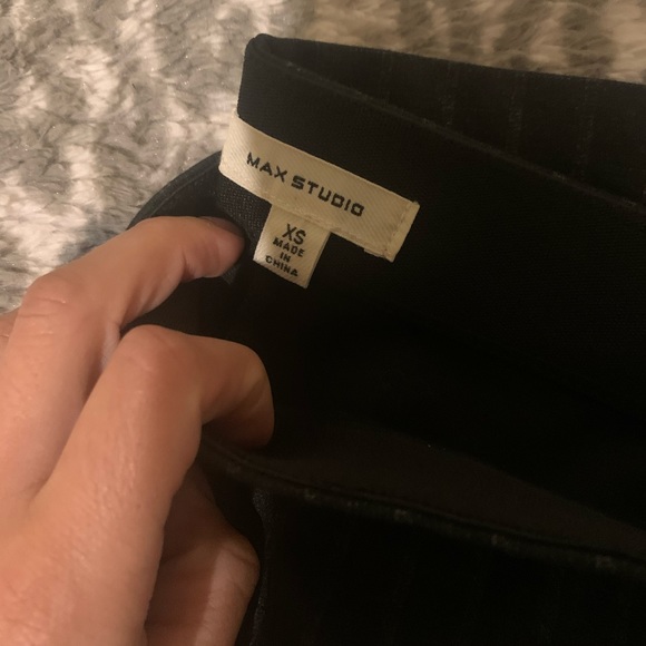 Grey striped pants - Picture 3 of 4